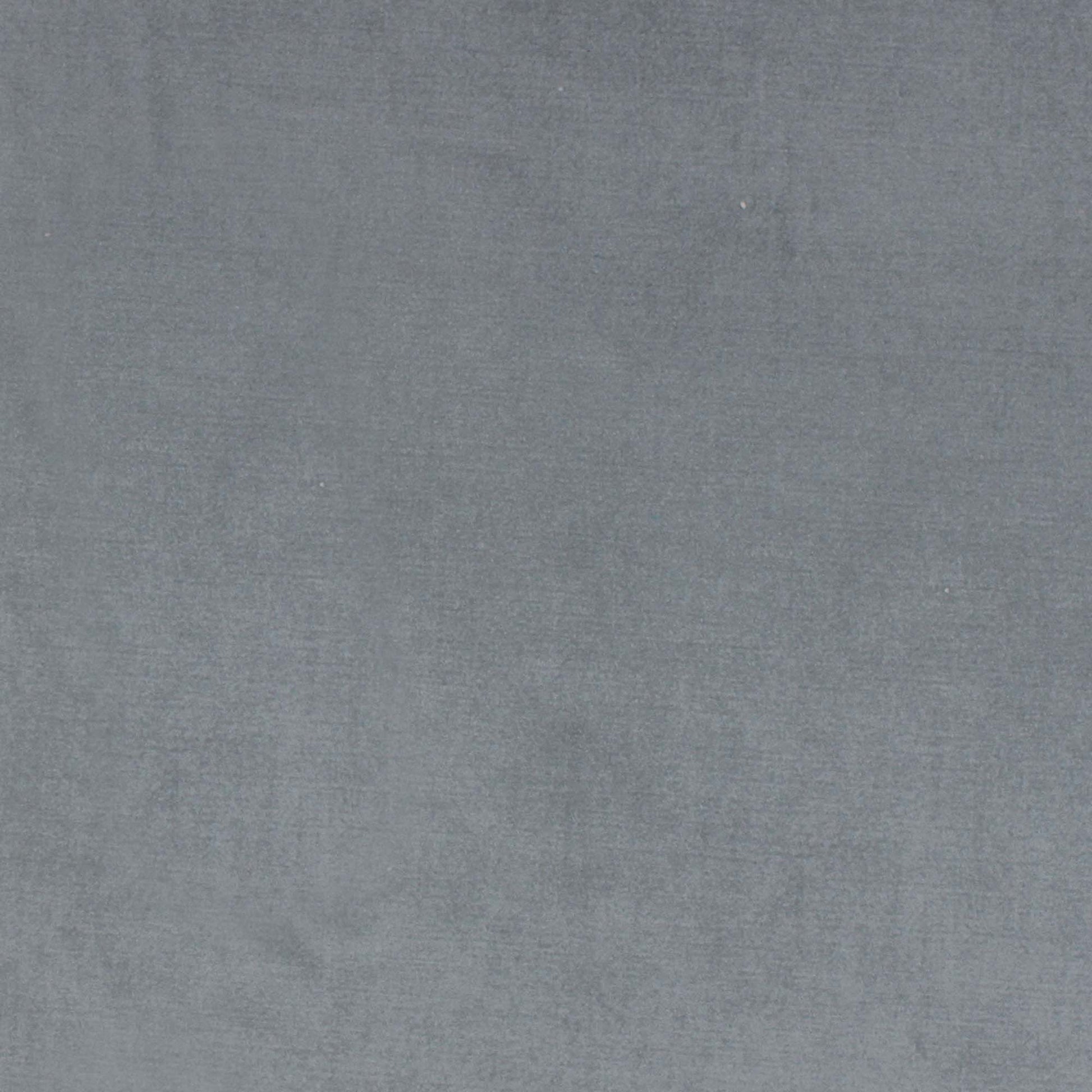 Viviane Pfr (Ri) - Performance - Graphite