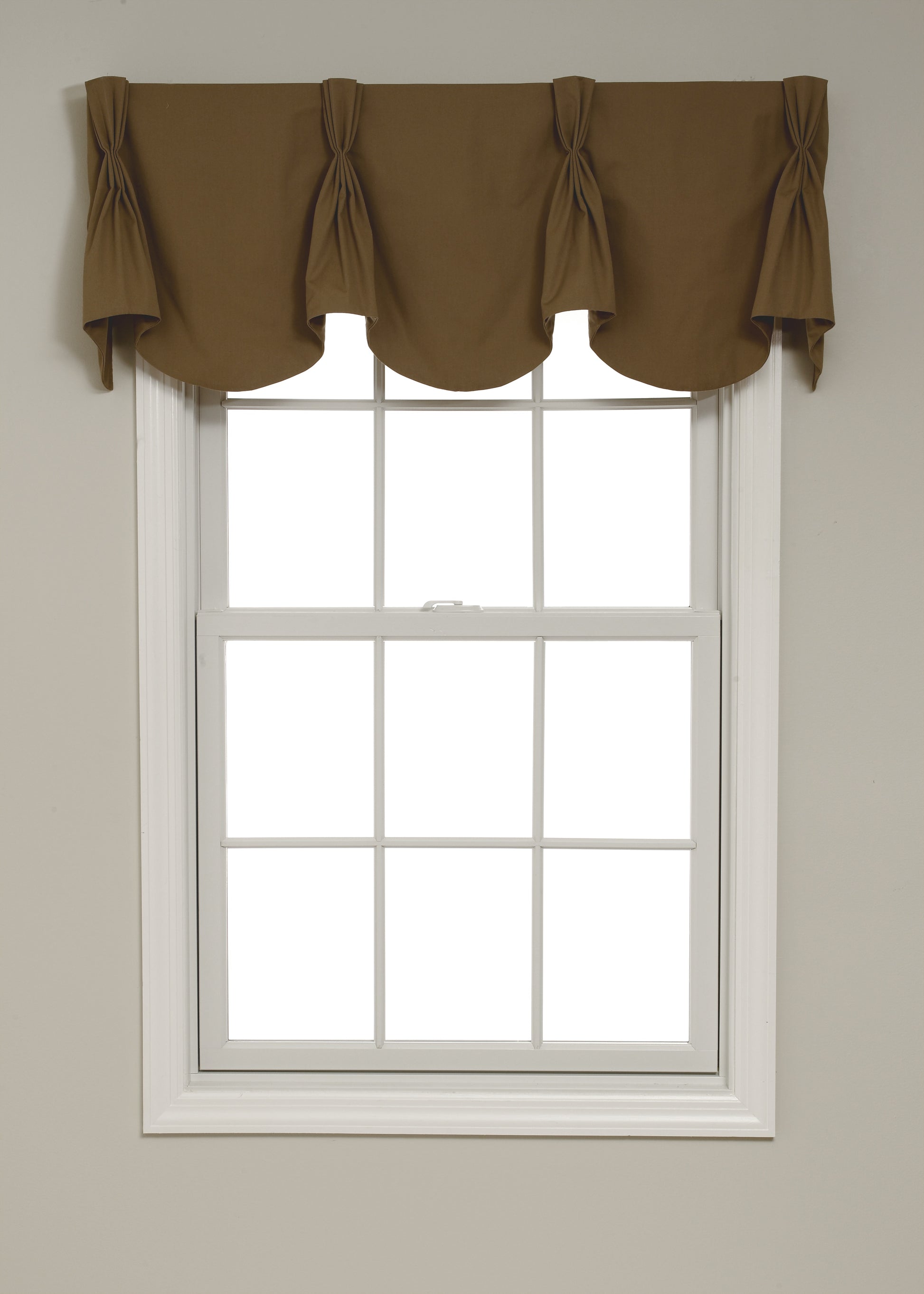 Queen Anne Valance